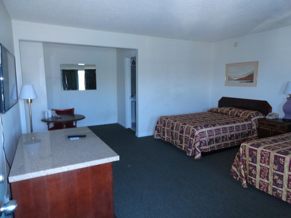 Travel Inn Los Angeles Exterior photo
